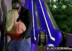 Black dude is moaning while Julie Cash is sucking his fat cock like a pro whore