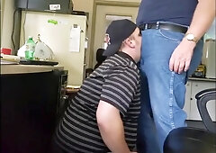 Daddy trucker dumps a quick load in Chubby Boy's mouth...