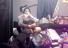 light-haired Cd opens up legs and blows a load