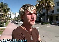 Blonde guy outdoor