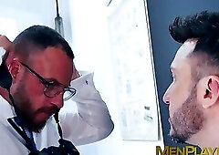 Bearded hunk Kike Gil sucks rock hard cock from classy hunk