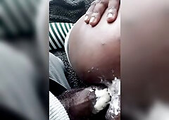 THROWING BOOTY BACK ON DONG