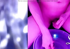 I love inflating my dong! I shove the tube all the way into my bladder and then use the balloon pump. I pump over 1000 ml inside until I can't ta