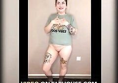 Your fresh roommate pulls u to the side for a chat. This babe explains to u that this babe's a bottom half nudist and tells u all about it and ho