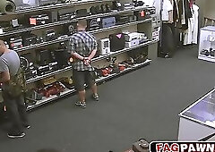 Surfer sucks cock and fucks in the anal for extra cash