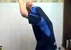 UK gardeners enjoying rest time