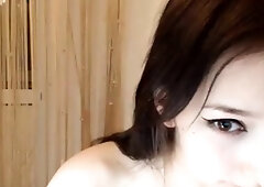 Asian Amateur Webcam Girl with a Pink Pussy