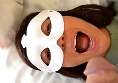 Amateur Cute Brunette Facial