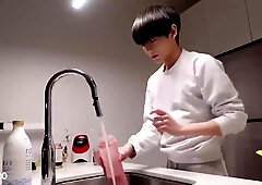 Max And Yos Bang Long