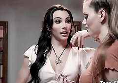 Jessy has her work cut out for her since those ladies are there for greater amount than just the interviews. Jessy begins with Liv and anything appear