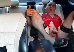 masturbation in the car