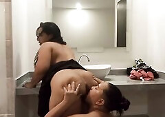 My ally's bitch likes to have anal-act of love on me during the time that this babe sees my face of joy reflected in the mirror