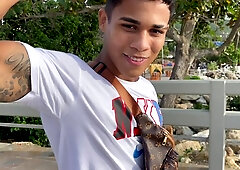 Colombian hottie Lucian Reed flexing a bunch