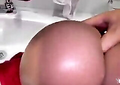 Light-skinned and verbal fat booty stud solo