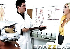 Brazzers - Doctor's Adventure - Evita Pozzi & Tommy Gunn - Pozzi Scheme