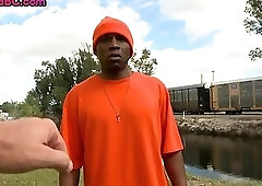 Nubian pickedup bottom assfucked outdoor after dicksucking