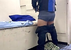 JAKOL NI BAYAW KONG SECURITY GUARD