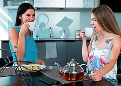 Busty Girlfriends - S15:E1