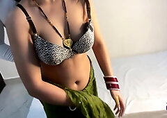 Tailor Fucks Bhabhi In Winters