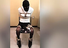 Chair Tied N Vivrated