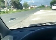 Je me masturbe à côté dû nationale passante