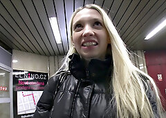 Hot blonde convinces stranger to fuck her hard in jeans