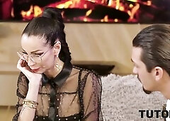 TUTOR4K. Bang from the Future