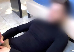 TWUNK JIZZING AND SHRIEKING NOISY