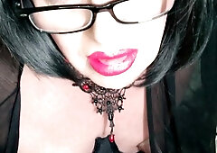 Trans cougar shoots a load