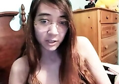 Hot amateur webcam teen masturbates for their fans