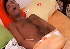 Masturbation with gay teen wakes and dresses like a girl