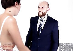 three bebas muy putitas comparten la pija y la lechita de PELACONBARBA