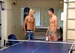 JUEGOSEN EL GYM CON DOBLE PENtraciON