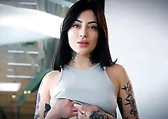 Tabatha lust keeps her shoes on