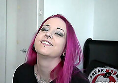 She Goes Wild For That Huge Dick! - Lady Lazerus & Freak Mob