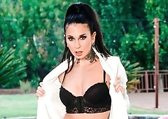 Sweet inked hottie Joanna Angel nicely sucks a long dick