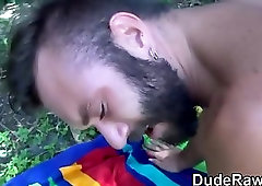 Rimmed bear gets it raw