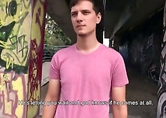 Euro-porn, from-behind, on-his-knees