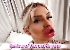 Thick Futanari Bimbo Shows Off Huge Balls & Flawless Booty Bounce from Behind - ViennaXtreme