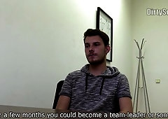 Skinny dude takes a facial after raw anal