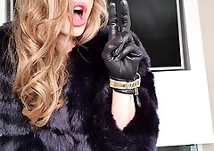 amateur lovebi flashing ass on live webcam