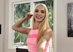 Casting Couch X: Lana Sharapova bends over after interview