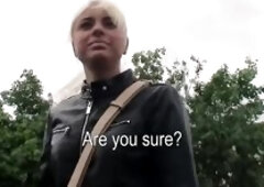 Stud has an ace radar for the amateur harlots who are plan to respond to his pickups. That guy met Iva on the street and had her jacking off his rod w