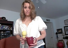 Horny Milf Indigo Has Fun With Cum - MatureNl