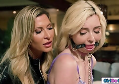 Let me see how well my sub fits my fist