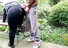 Hot mature stepmom gets cum on her tight big booty