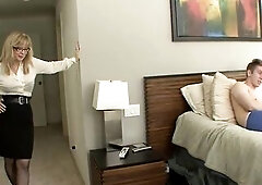 Nina Hartley Screws A College Man With A Massive Jock SQF