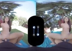 Fuck Cameron Canela For Picnic Dessert VR Porn