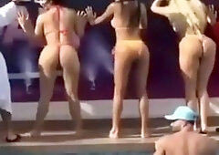 Gabriela Serpa Butt Scene  in Magaly Tv