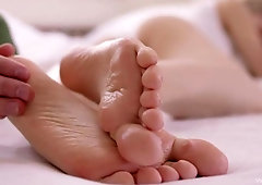 Beautiful blonde teen Eva Elfie rides her friend on the first date